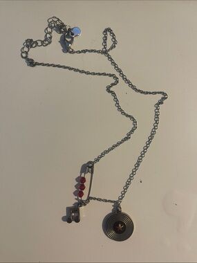 Hottopic necklace, bundle add on